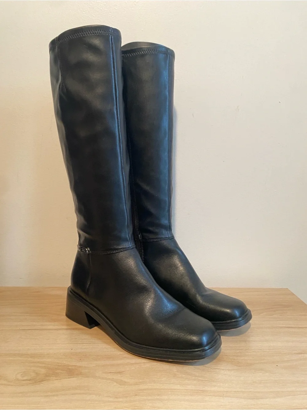 Franco Sarto Black Leather Knee High Boots Women’s 8.5 Side Zip Riding Boots